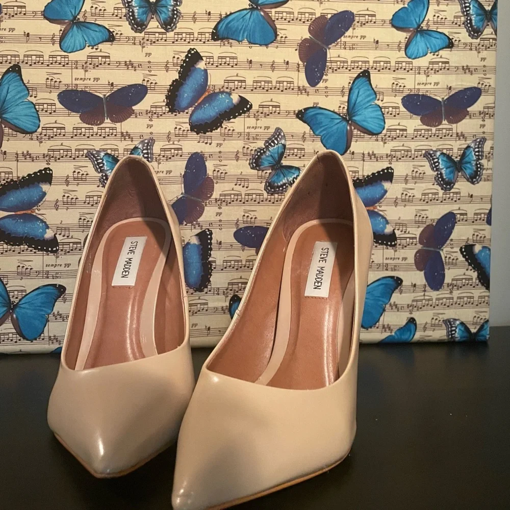 Steve Madden Women’s Nude Pointed-Toe Stiletto Pumps